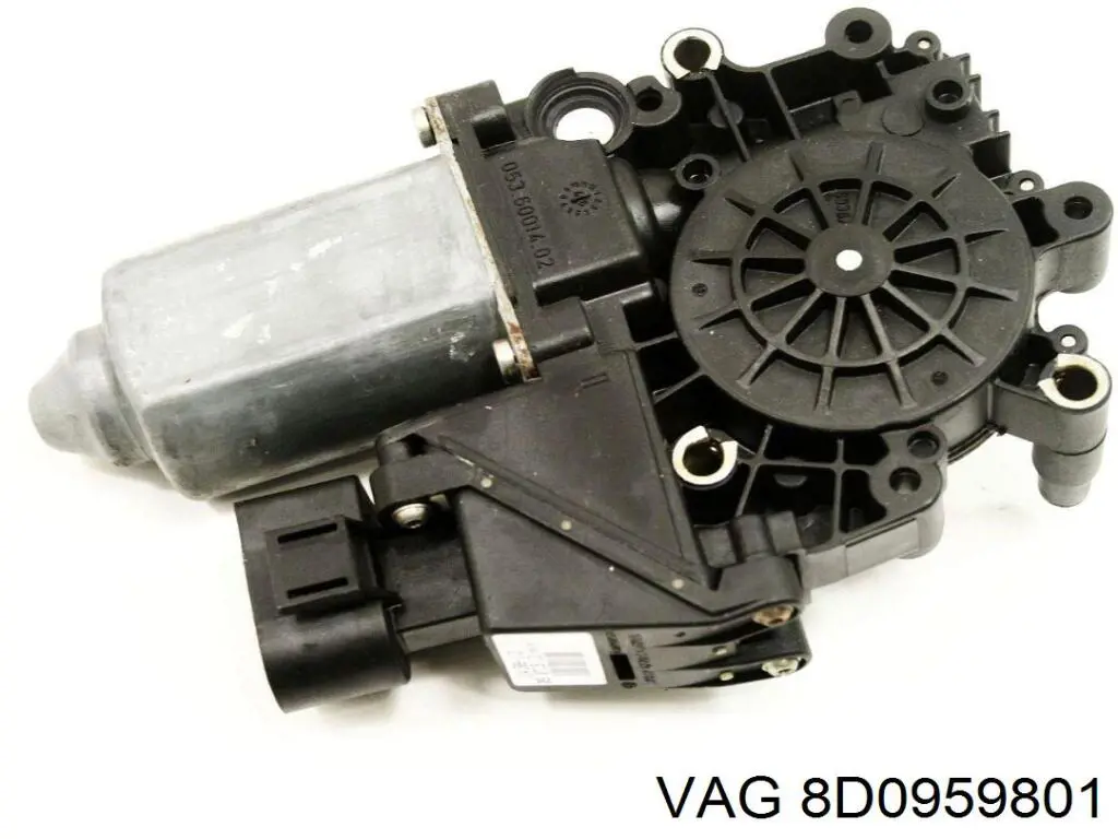 Мотор стеклоподъемника водительской двери VAG 8D0959801 цена, от 17.58 USD