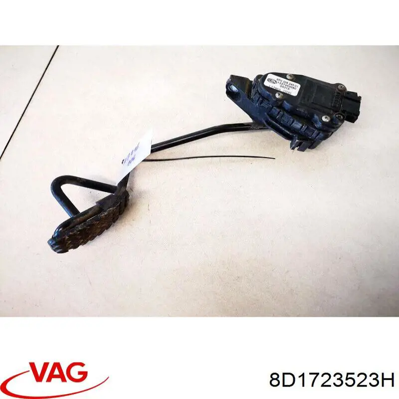 Педаль газа 8D1723523H VAG