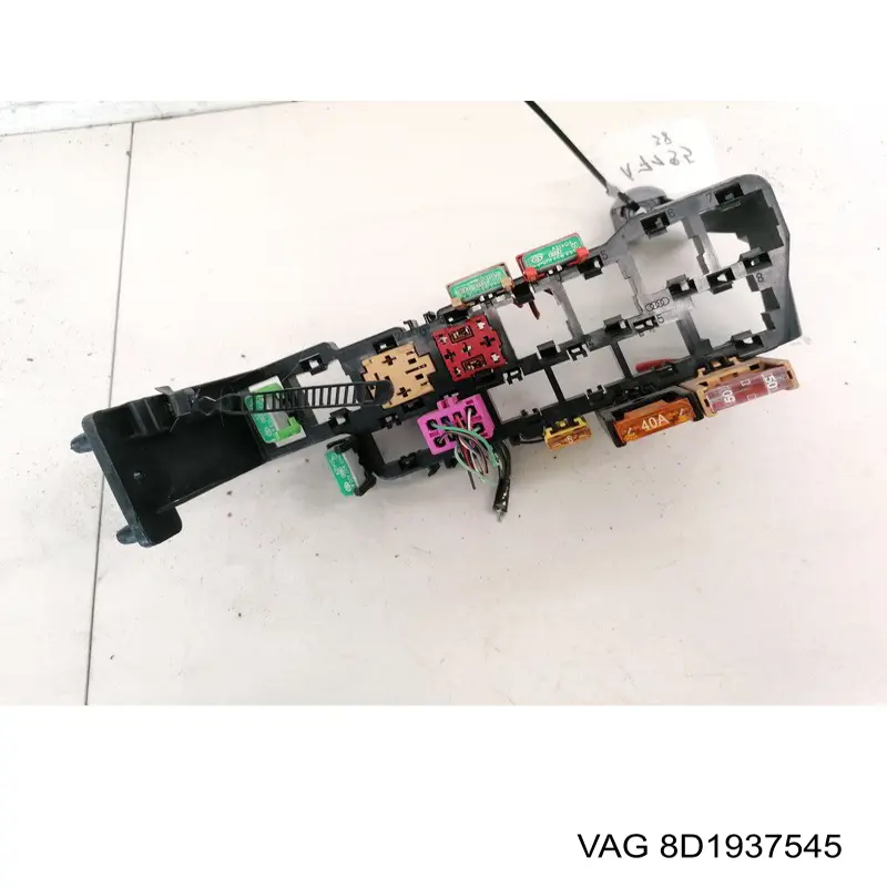 Коробка предохранителей VAG 8D1937545 цена, от 1.25 USD