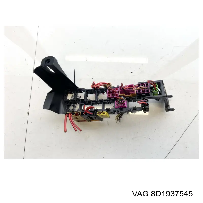 Купить 8D1937545 VAG Монжатный блок реле