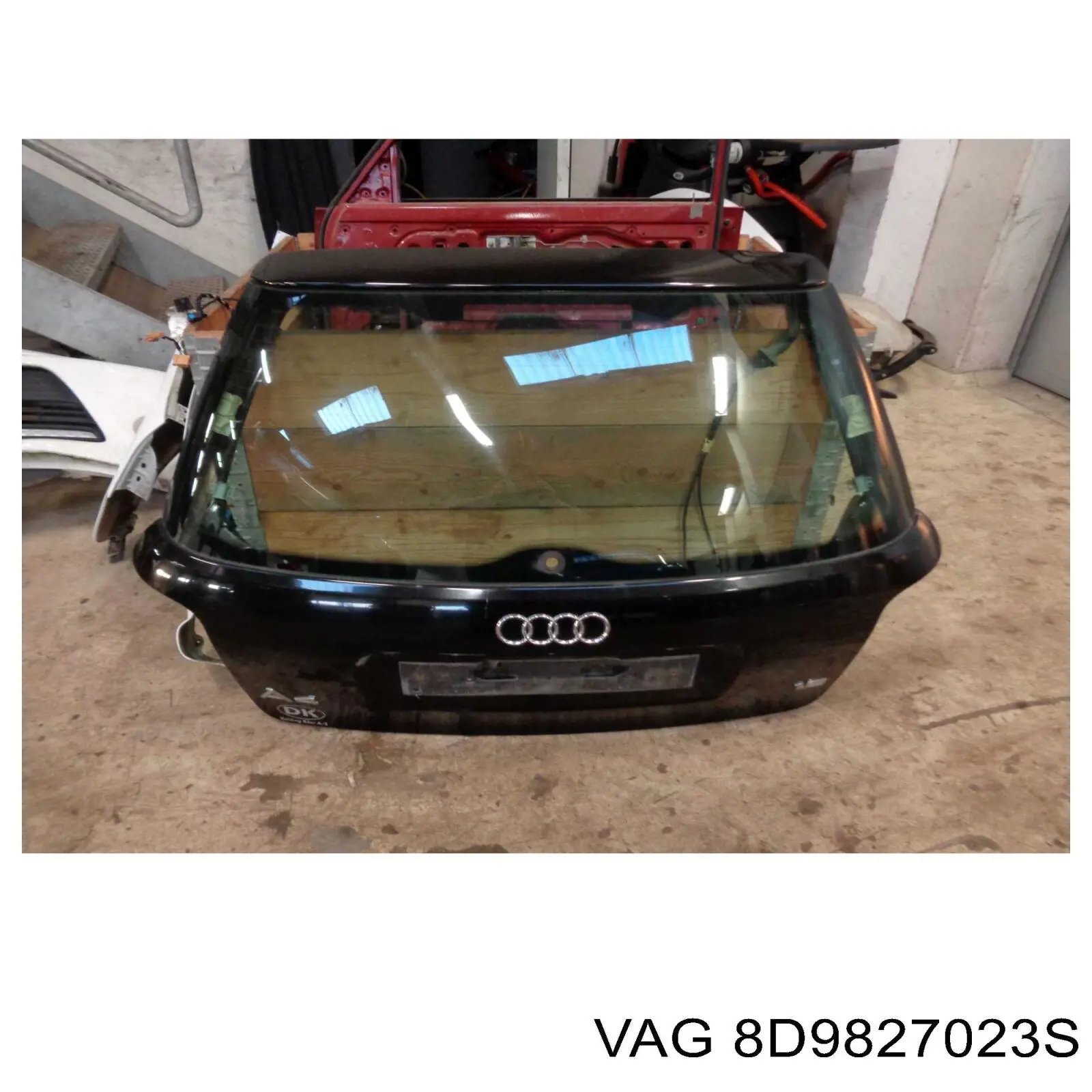 Пятая дверь VAG 8D9827023S цена, от 70.54 USD