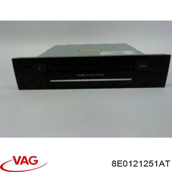 Радиатор охлаждения VAG 8E0121251AT