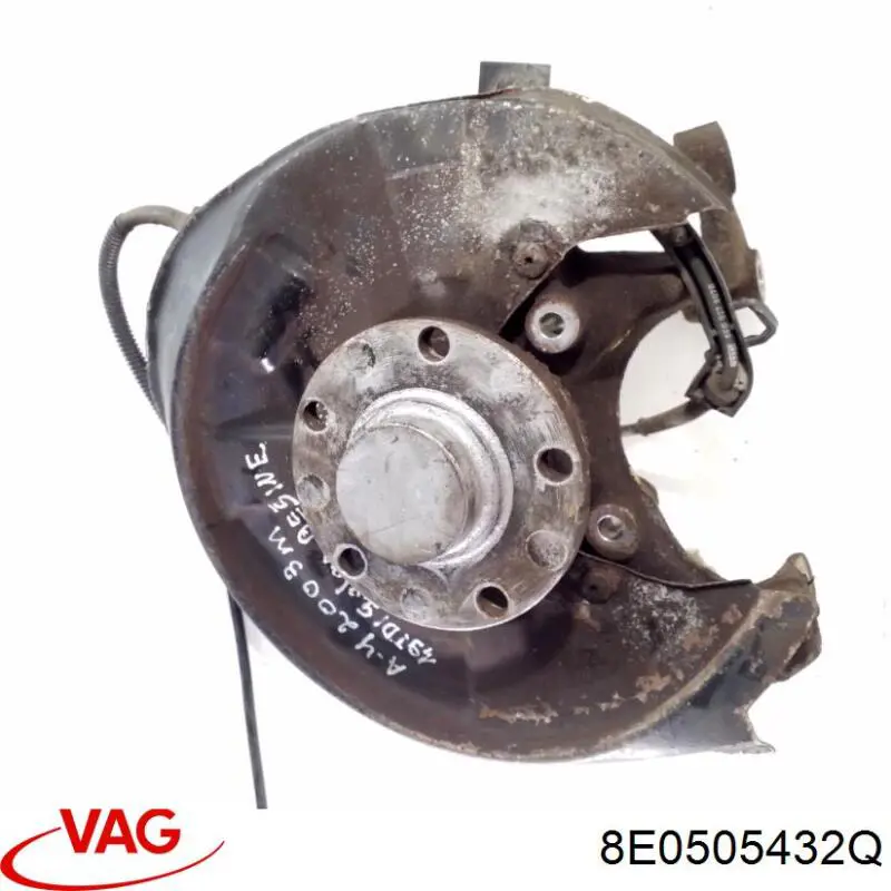 Купить 8E0505432AQ VAG Цапфа - поворотный кулак задний, правый