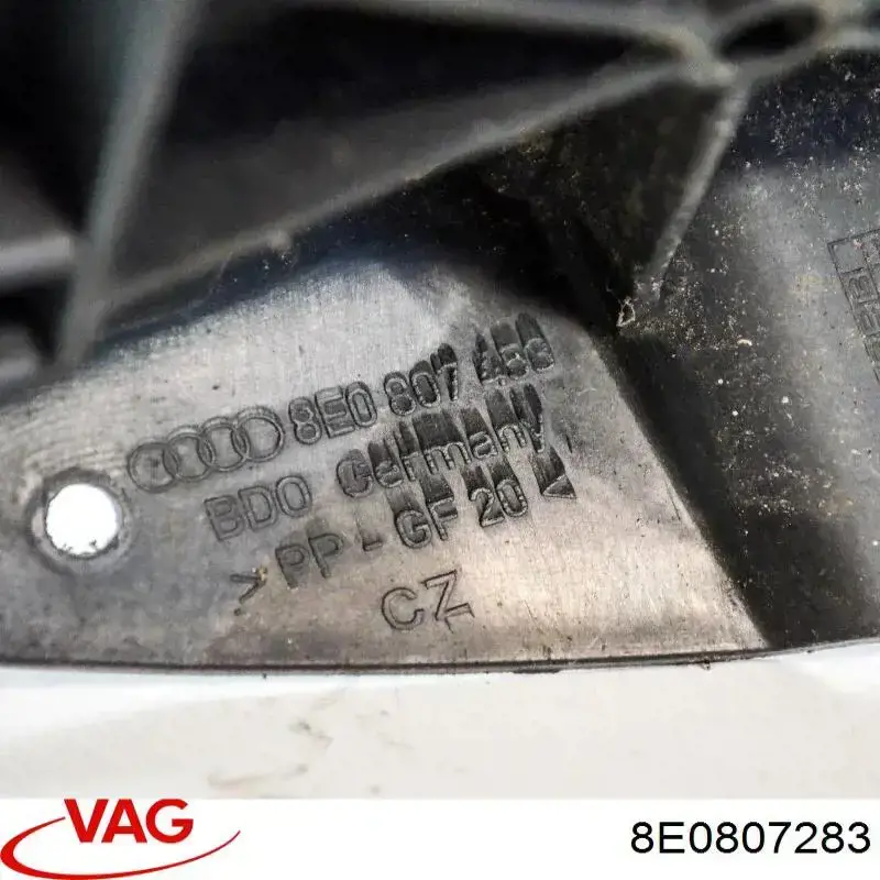Направляющая переднего бампера левая VAG 8E0807283 цена, от 7.76 USD