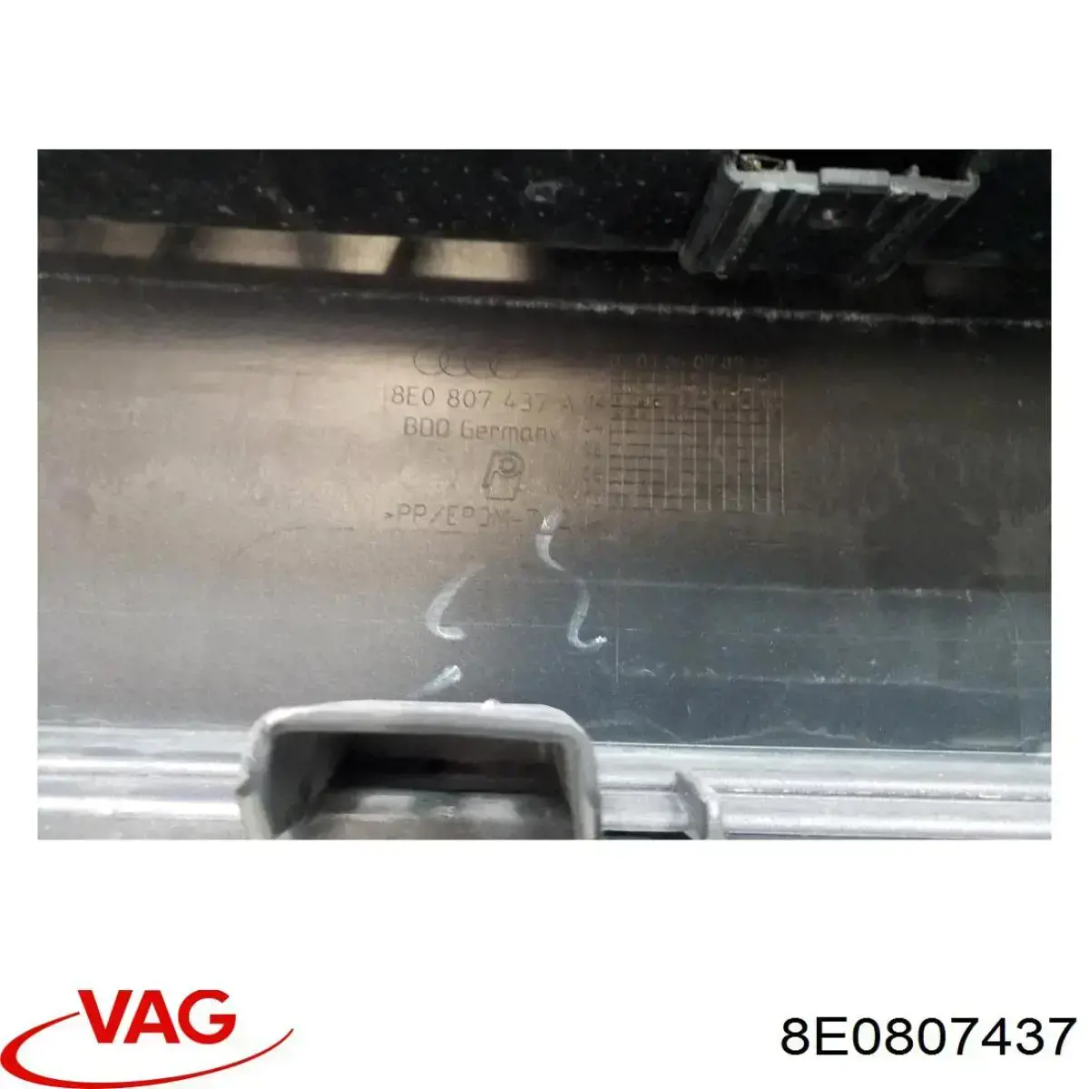  8E0807437 VAG