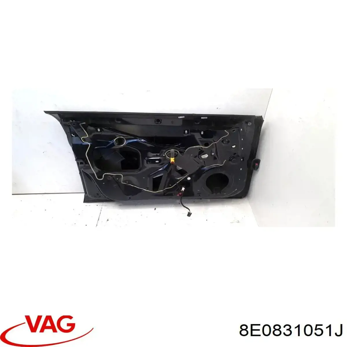 Передняя левая дверь VAG 8E0831051J цена, от 59.26 USD
