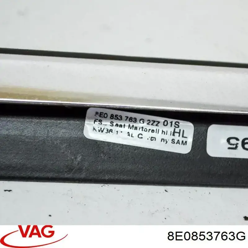Молдинг опускного стекла двери задней левой VAG 8E0853763A цена, от 15.25 USD