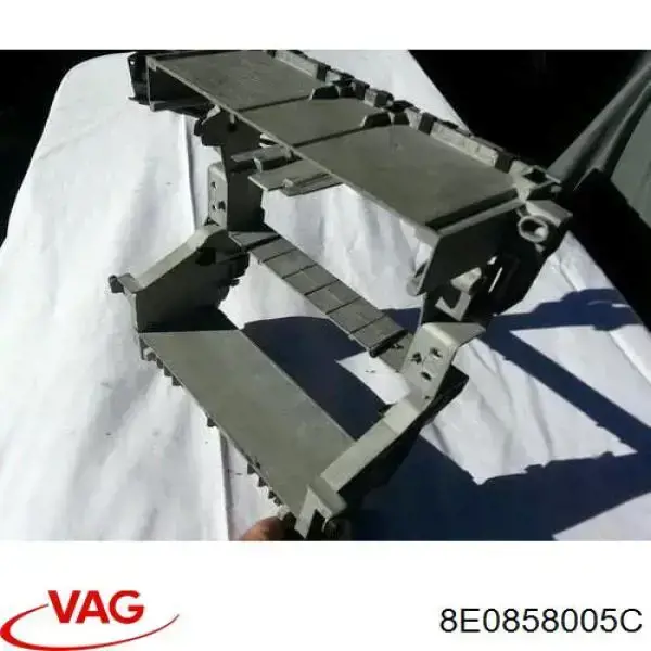  VAG 8E0858005C цена, от 57.01 USD