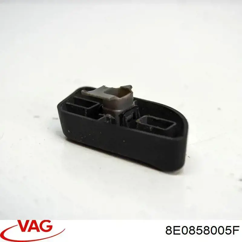  VAG 8E0858005F