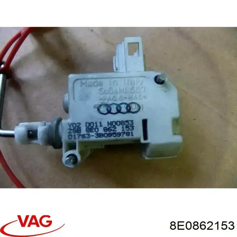 8E0862153 VAG мотор-привод открытия лючка бака