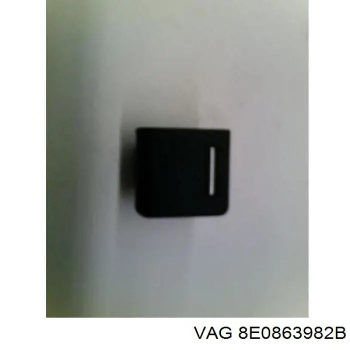  VAG 8E0863982B цена, от 12.42 USD