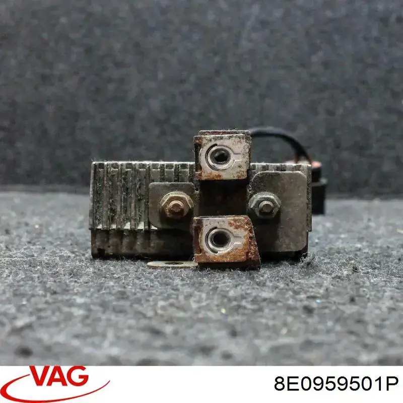 VAG 8E0959501P цена, от 19.75 USD