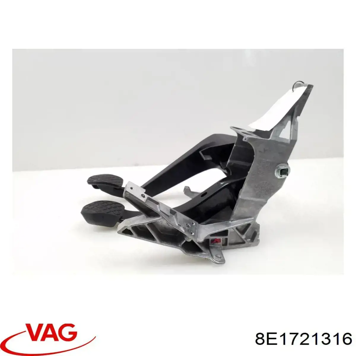 Купить Педаль сцепления Ауди А4 B7 8EC