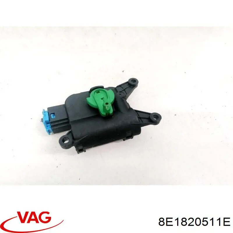 Мотор заслонки печки VAG 8E1820511E цена, от 12.46 USD