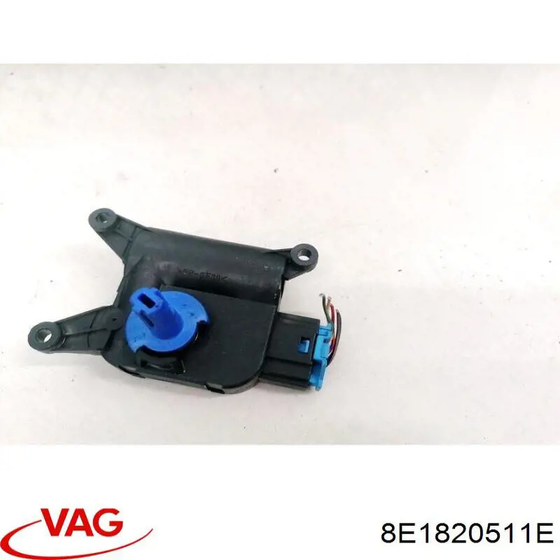 Привод заслонки печки VAG 8E1820511E