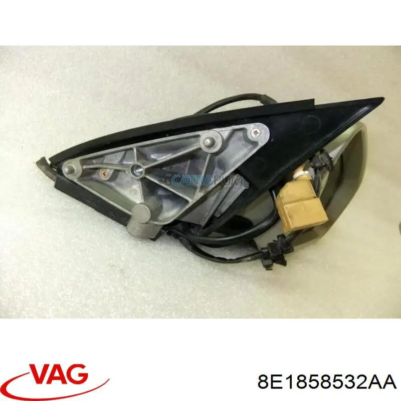 Корпус зеркала заднего вида правого (внутрення часть) VAG 8E1858532AA цена, от 43.08 USD