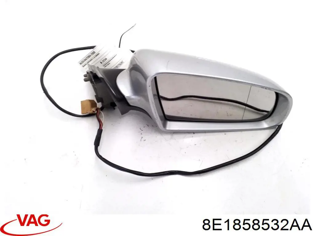 Корпус зеркала заднего вида правого VAG 8E1858532AA