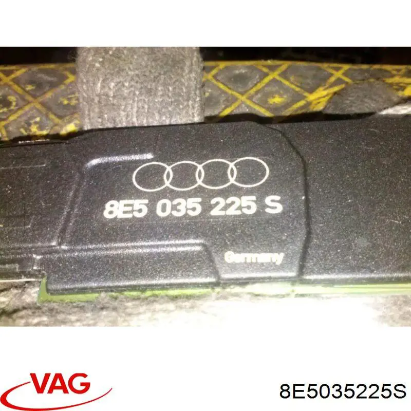 Купить 8E5035225S VAG Усилитель сигнала антенны
