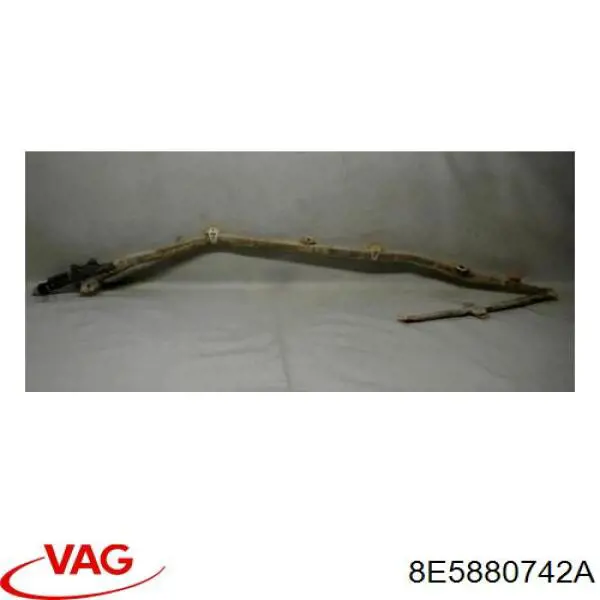 Шторка боковая правая VAG 8E5880742A цена, от 10.17 USD
