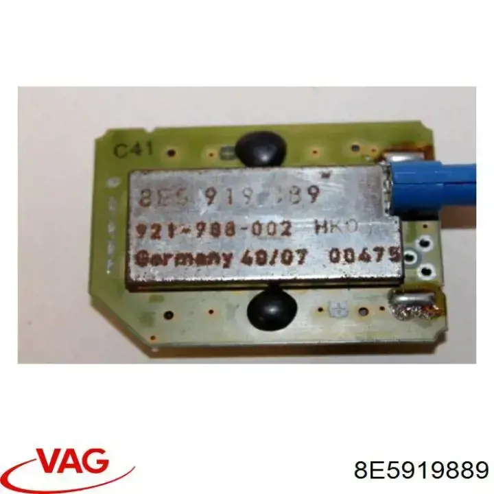 8E5919889 VAG 