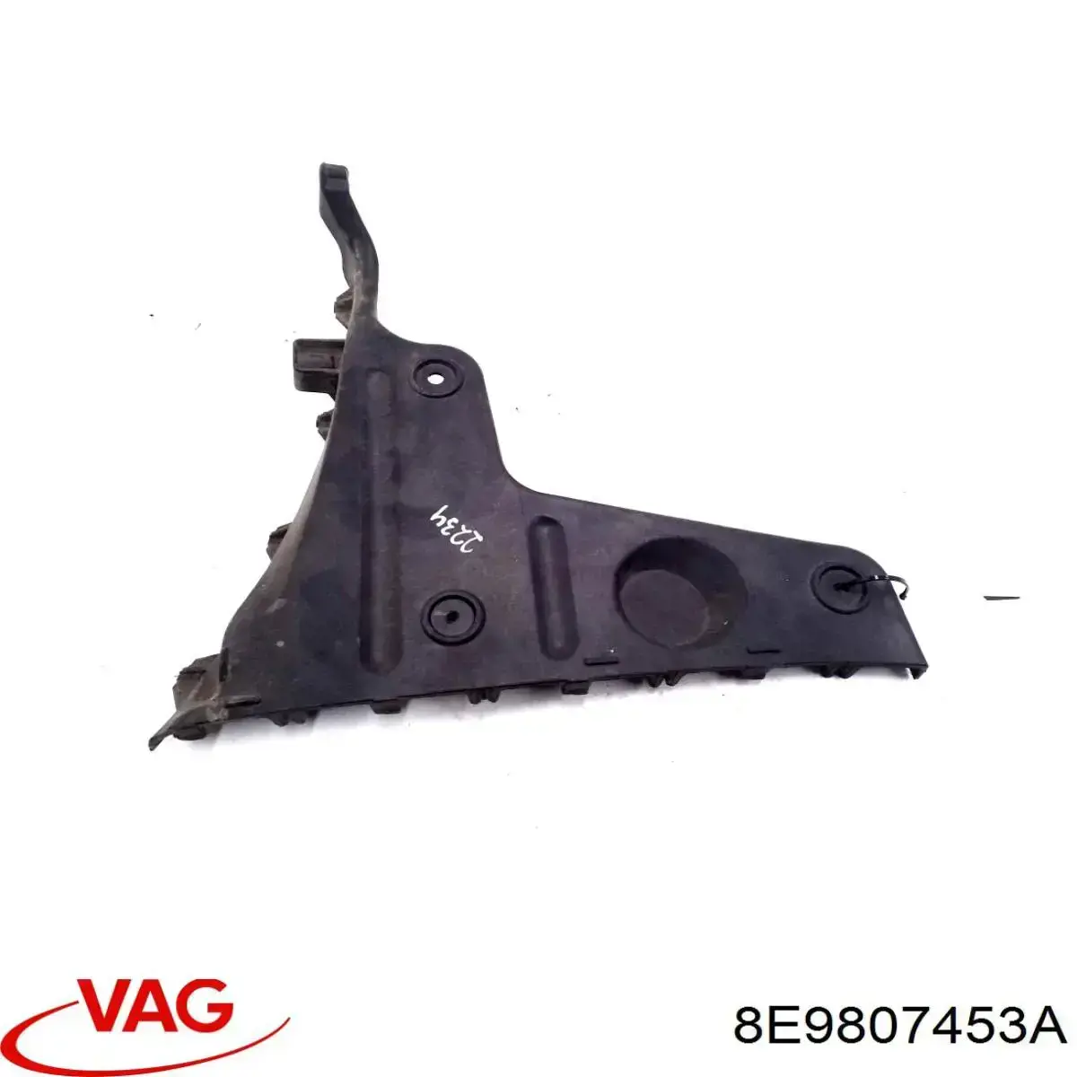 8E9807453A VAG Направляющая заднего бампера левая