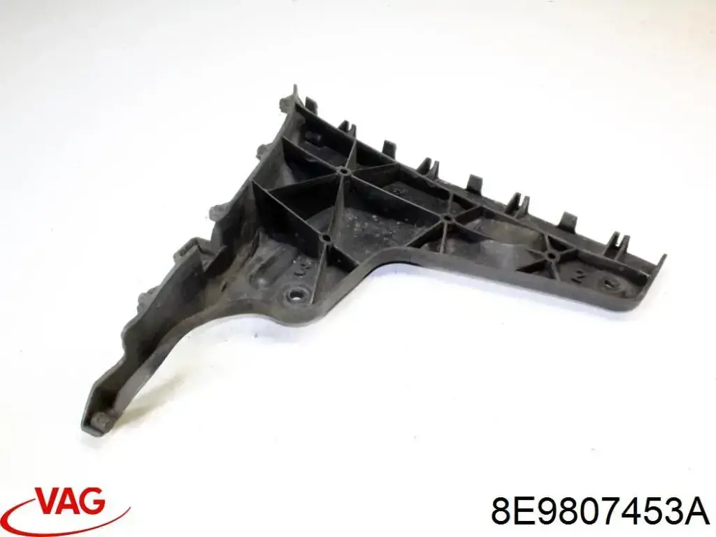 Купить 8E9807453A VAG Направляющая заднего бампера левая