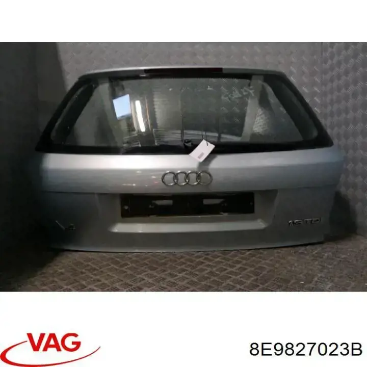 Крышка багажника на Audi A4 Avant B6 