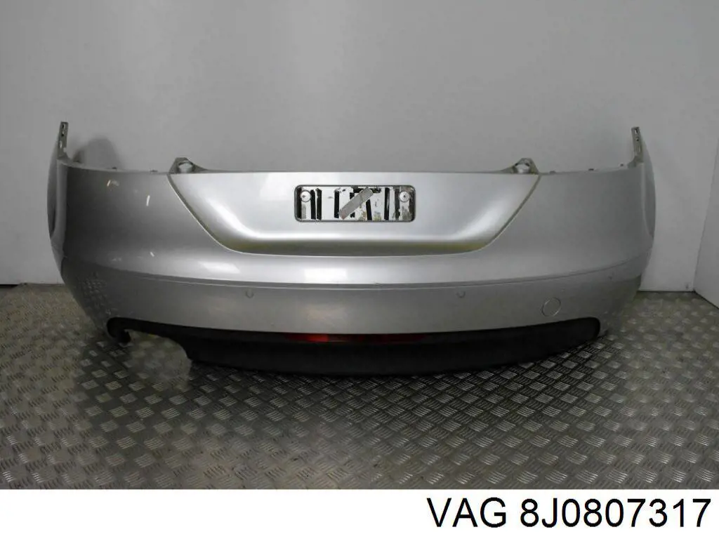 8J0807317 VAG Задний бампер