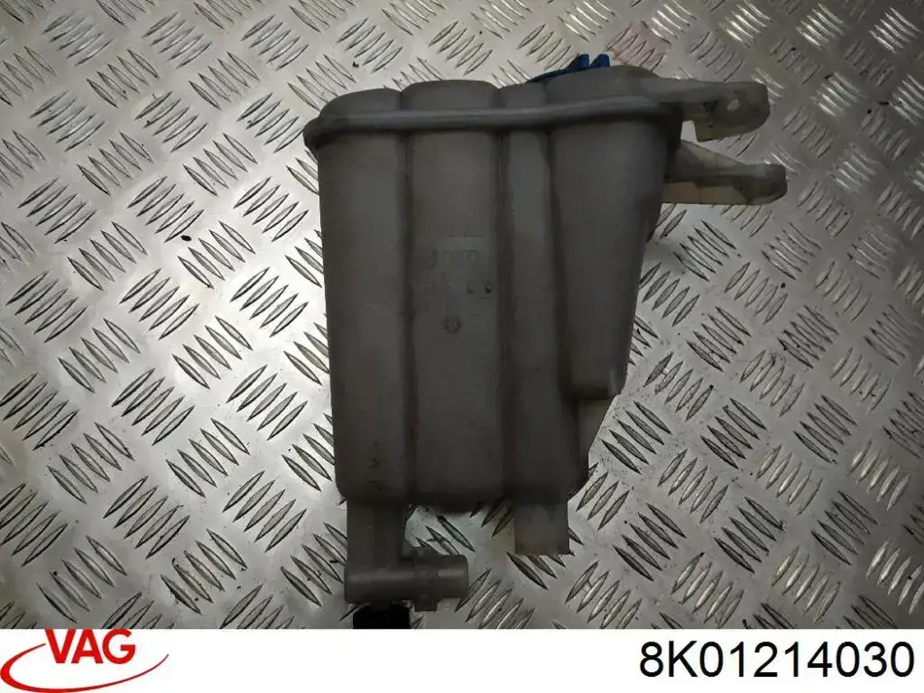 Бачок системы охлаждения двигателя расширительный VAG 8K01214030 цена, от 11.40 USD