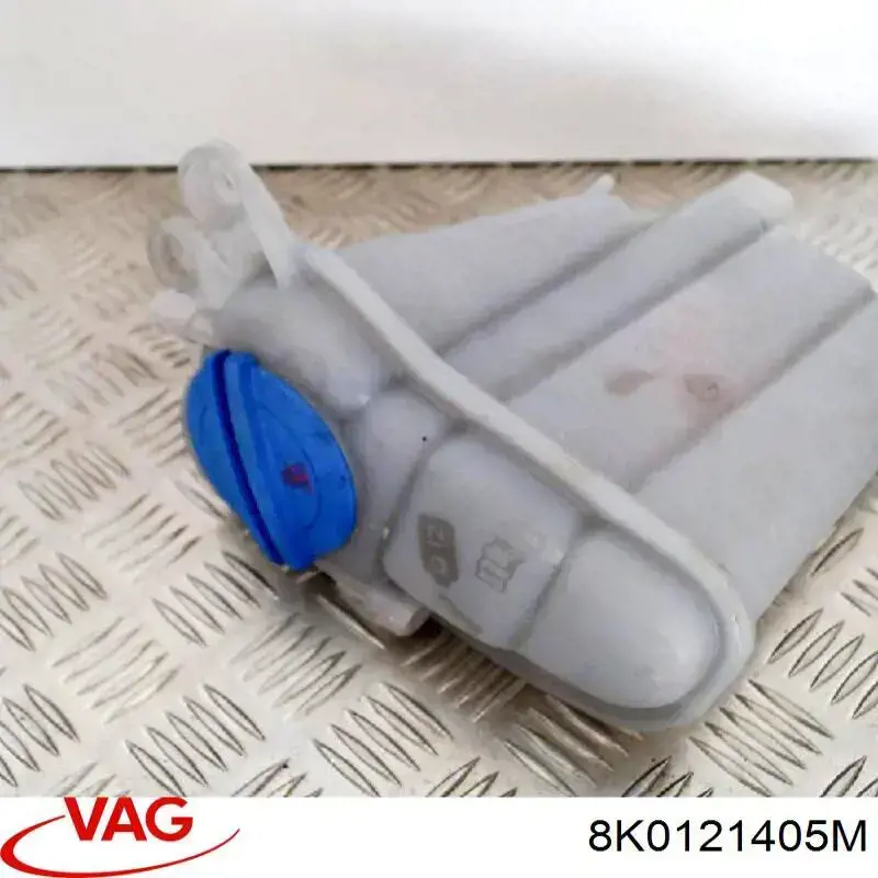 Бачок системы охлаждения 8K0121405M VAG