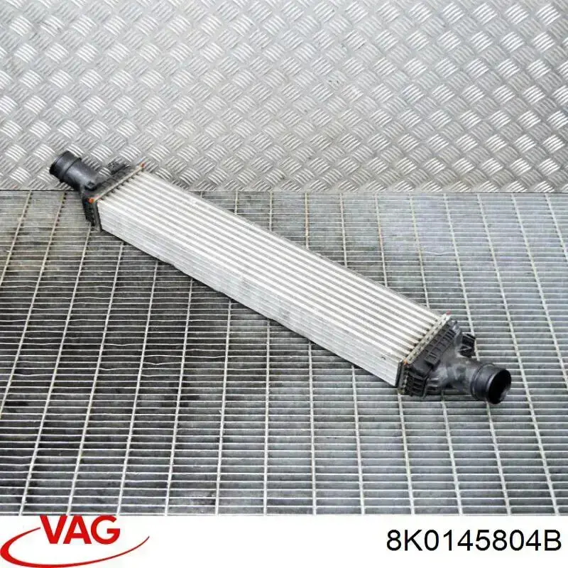 Купить 8K0145804B VAG Радиатор охлаждения двигателя дополнительный