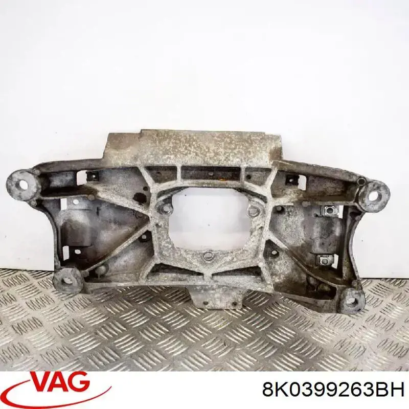 Крепление кпп VAG 8K0399263BA