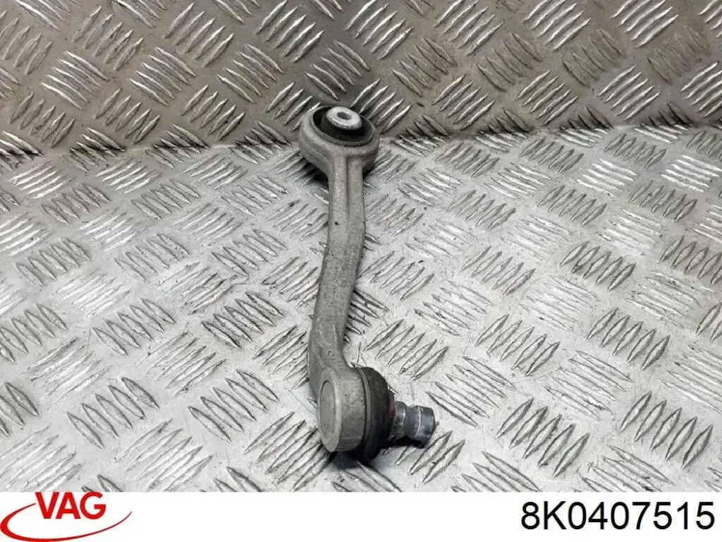 Сайлентблок переднего верхнего рычага 8K0407515 VAG