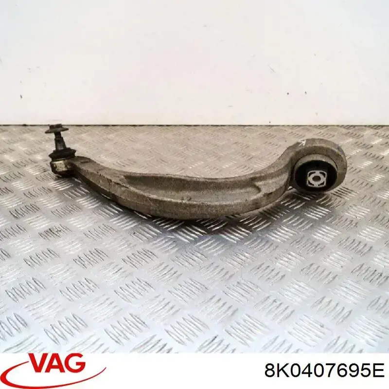 Купить 8K0407695E VAG Рычаг передней подвески левый