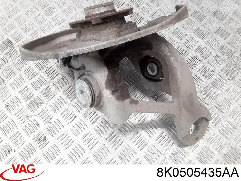 Купить 8K0505435AA VAG Цапфа (поворотный кулак) задний левый