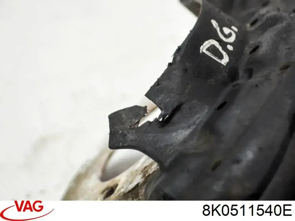 Купить 8K0511540E VAG Защита амортизатора заднего