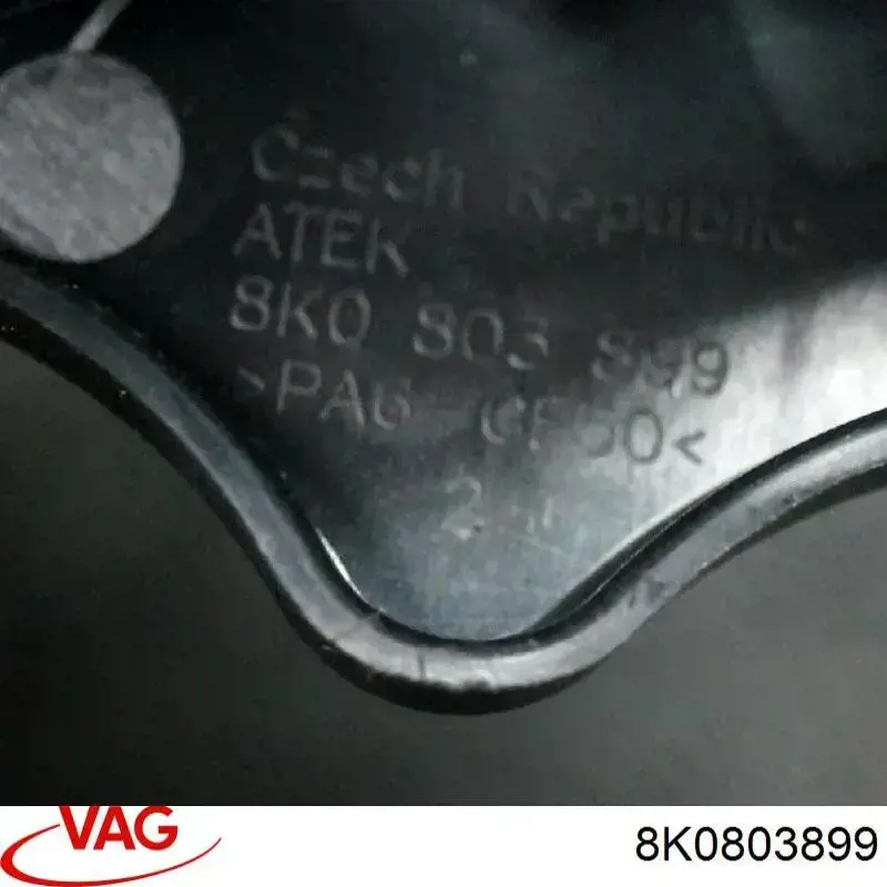 8K0803899 VAG Болт