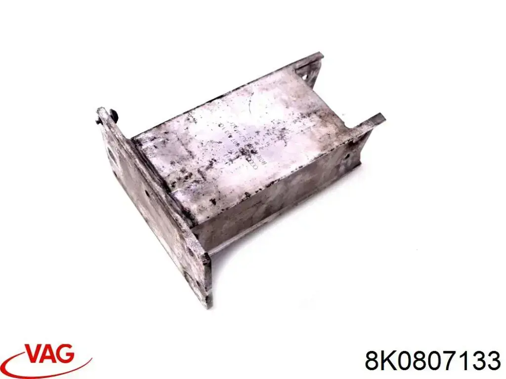 Купить 8K0807133 VAG Кронштейн усилителя переднего бампера