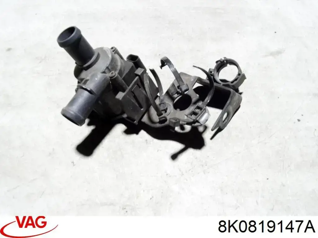 Дополнительная электро помпа VAG 8K0819147A