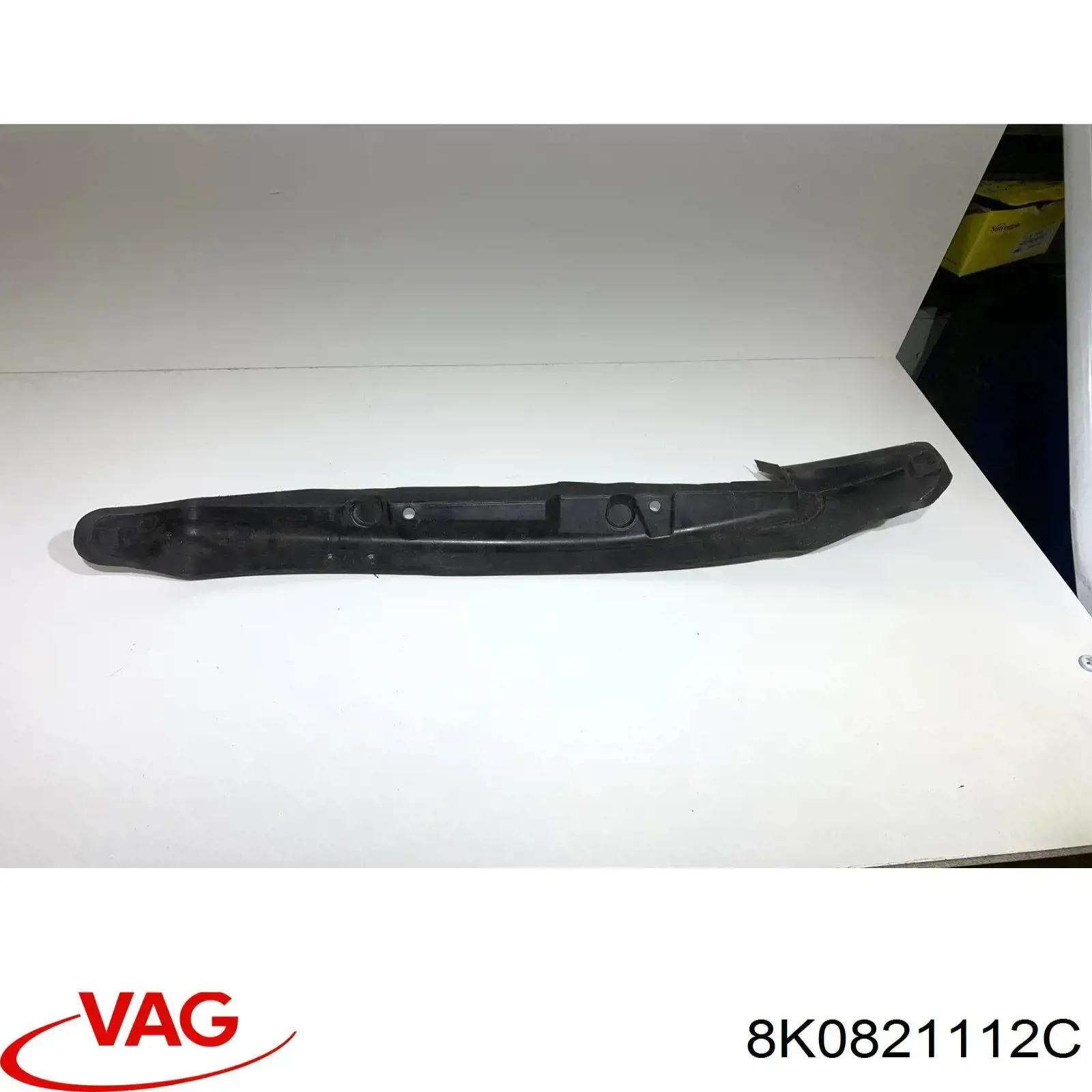 Уплотнитель крыла VAG 8K0821112C цена, от 19.00 USD