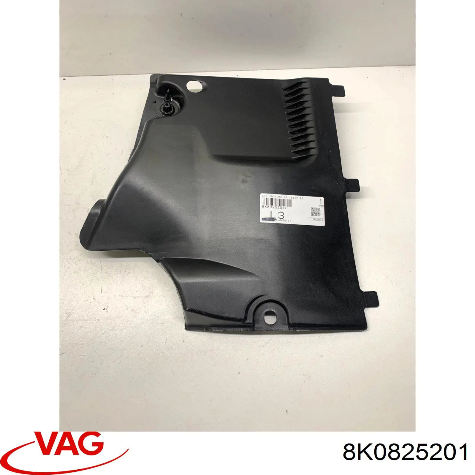 Защита днища передняя левая VAG 8K0825201 цена, от 16.94 USD