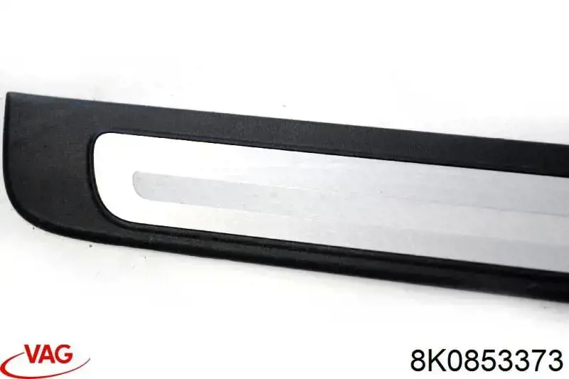 8K085337301C VAG Накладка наружняя (молдинг) порога, передняя левая