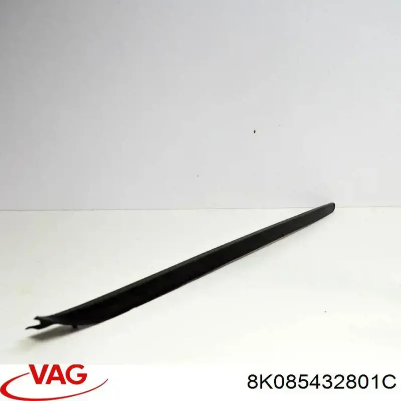 Молдинг лобового стекла правый 8K085432801C VAG