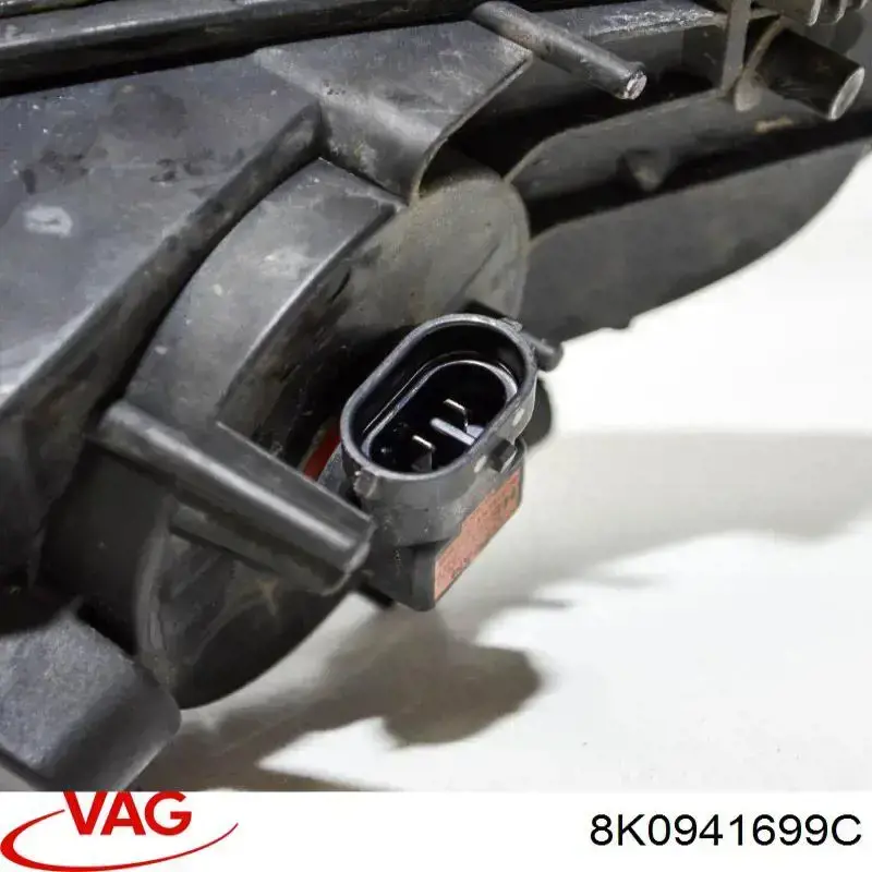 Фара противотуманная левая 8K0941699C VAG