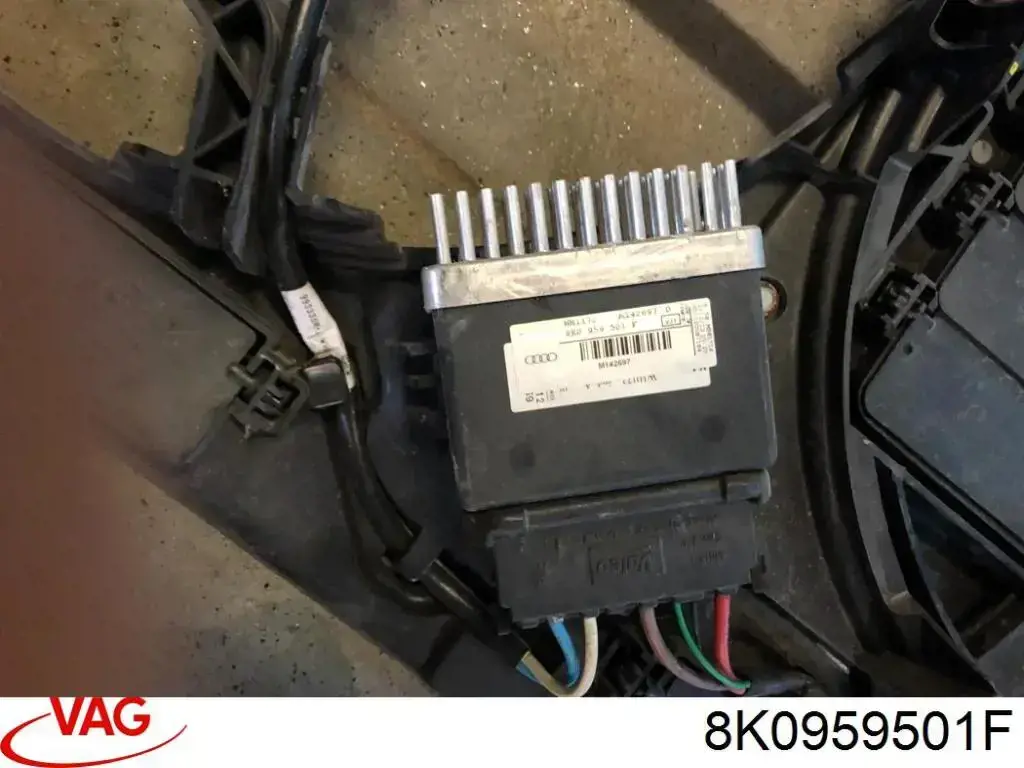 8K0959501F VAG Регулятор оборотов вентилятора охлаждения (блок управления)
