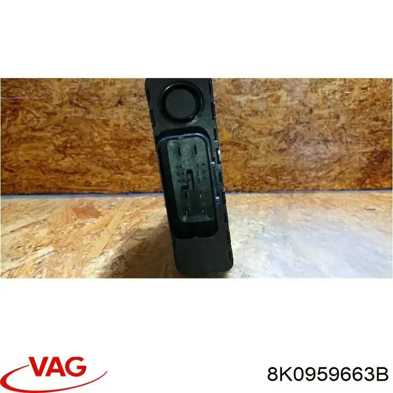 Стабилизатор напряжения 8K0959663B VAG