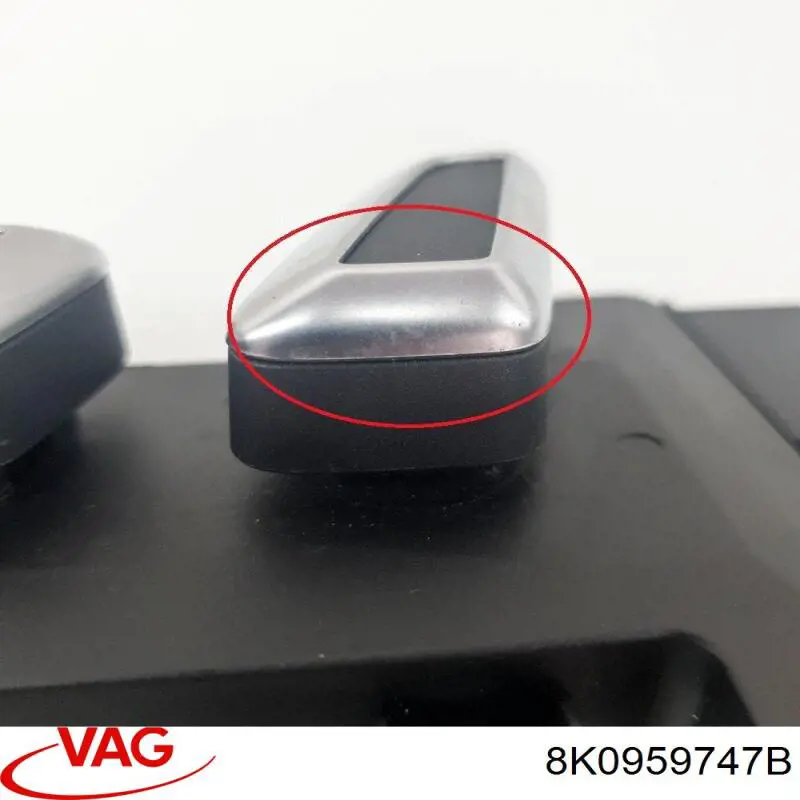 Блок кнопок механизма регулировки сиденья левый VAG 8K0959747B