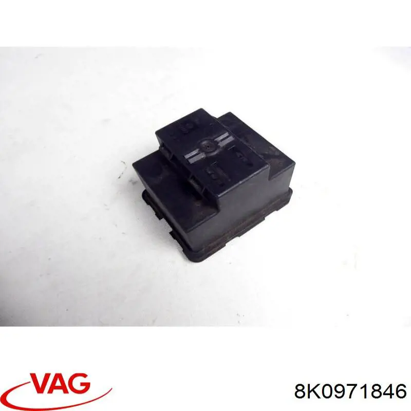 Корпус блока предохранителей 8K0971846 VAG