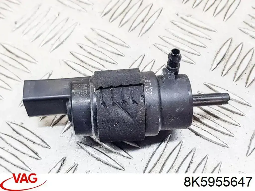 Моторчик омывателя 8K5955647 VAG