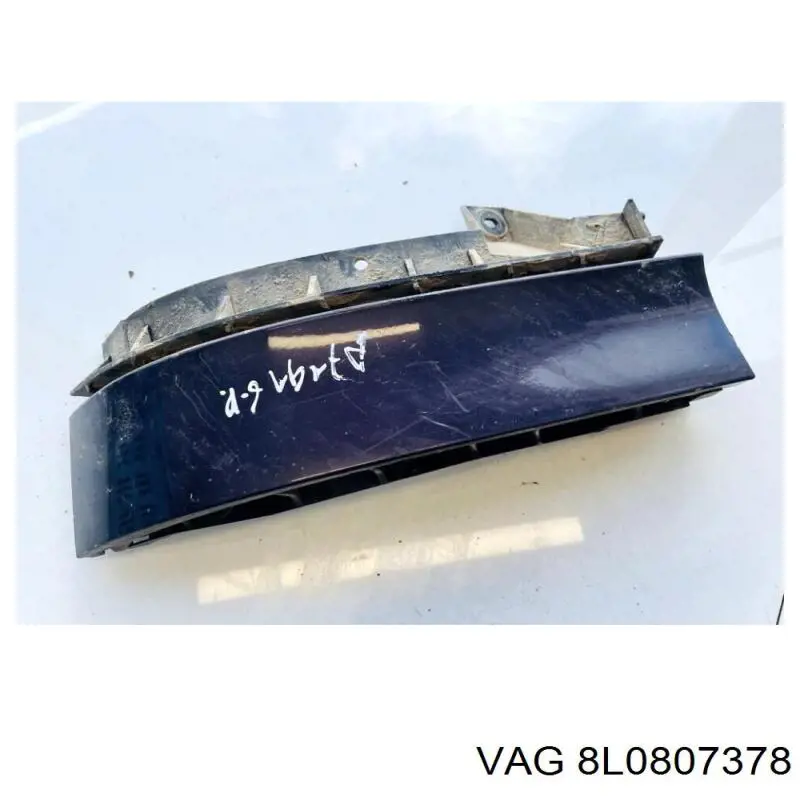 Купить 8L0807378B VAG Кронштейн бампера заднего внешний правый